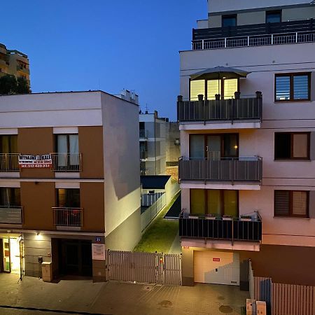 Piekarnia Apartamenty Manufaktura, Parking, Dostep Na Kod, Klima, 1-3 Pokoje, Prywatna Kamienica 罗兹 外观 照片