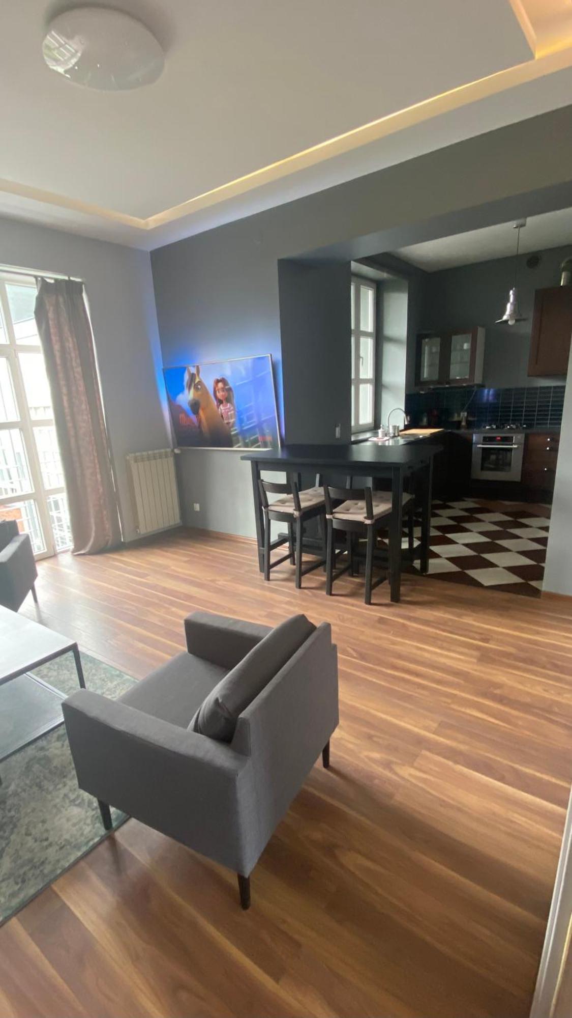 Piekarnia Apartamenty Manufaktura, Parking, Dostep Na Kod, Klima, 1-3 Pokoje, Prywatna Kamienica 罗兹 外观 照片